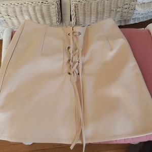 Creme skirt